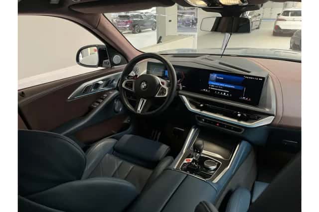 BMW XM (2025) thumbnail 5