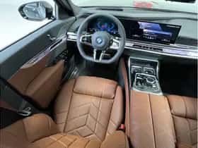 BMW i7 (2026) thumbnail 22