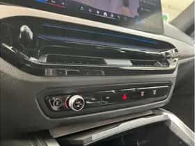 BMW i4 (2025) thumbnail 21