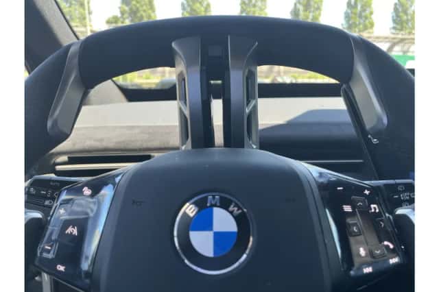 BMW iX3 (2026) thumbnail 4