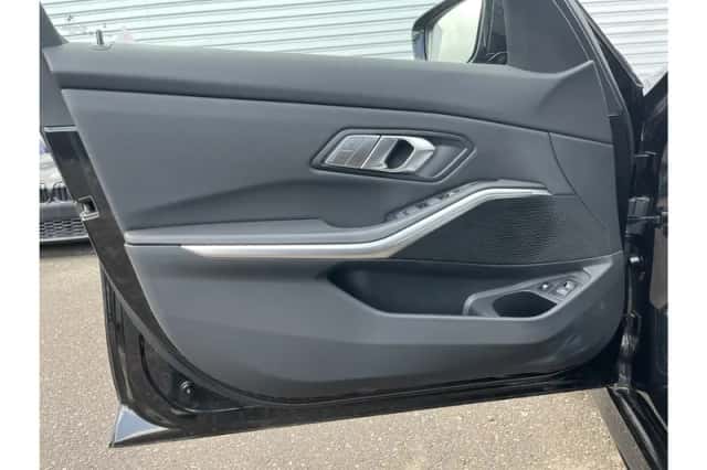 BMW 3-Serie (2025) thumbnail 4
