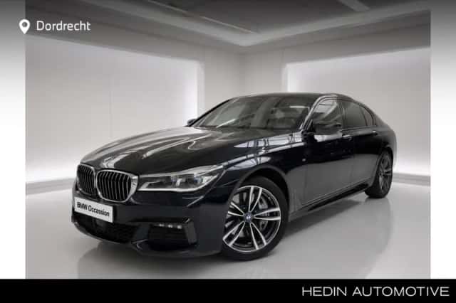 BMW 7-Serie (2017) thumbnail 1