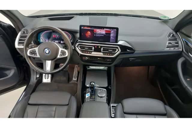 BMW iX3 (2023) thumbnail 4