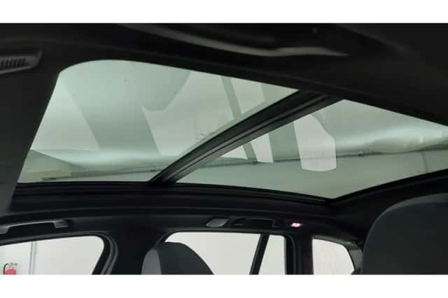 BMW iX3 (2023) thumbnail 6