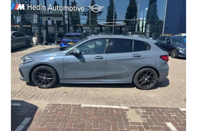 BMW 1-Serie (2022) thumbnail 3