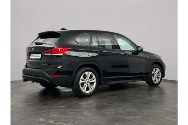 BMW X1 (2022) thumbnail 2