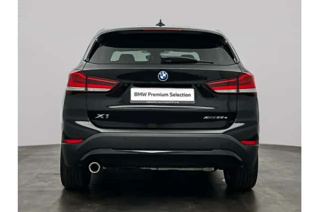 BMW X1 (2022) thumbnail 5