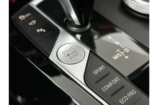 BMW X3 (2022) thumbnail 15