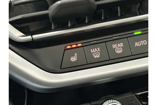BMW X3 (2022) thumbnail 16