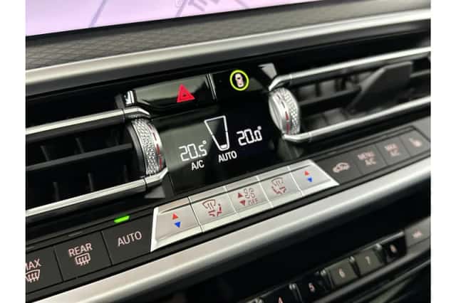 BMW X3 (2022) thumbnail 17