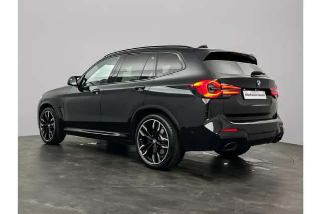 BMW X3 (2022) thumbnail 3