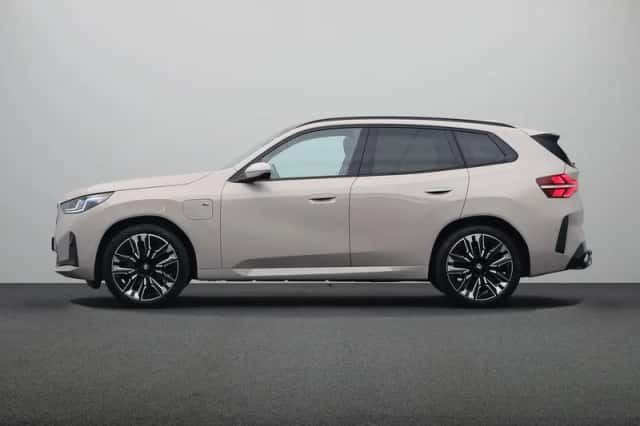 BMW X3 (2025) thumbnail 12