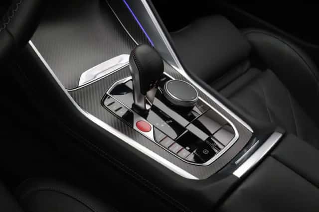 BMW XM (2025) thumbnail 16