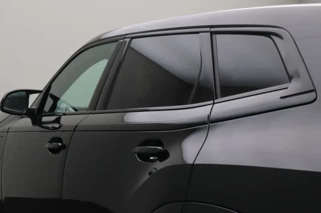 BMW XM (2025) thumbnail 4