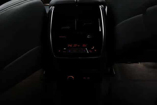 BMW XM (2025) thumbnail 31