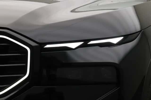 BMW XM (2025) thumbnail 32
