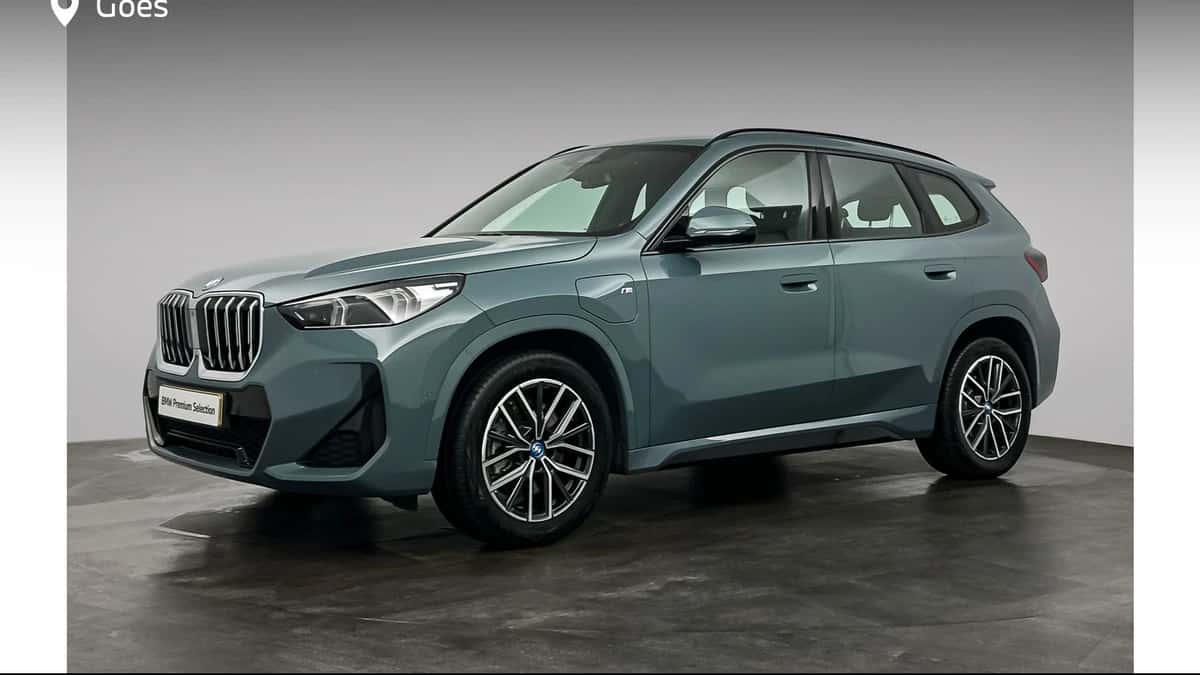 BMW X1 (2023) — foto 1
