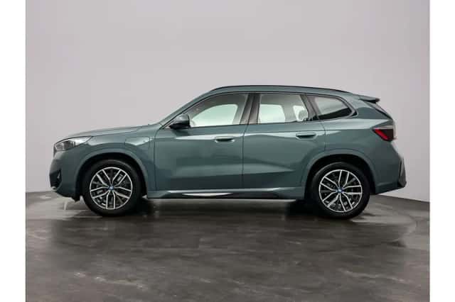 BMW X1 (2023) thumbnail 8
