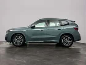 BMW X1 (2023) thumbnail 8