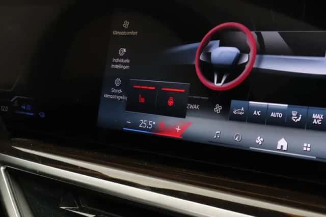 BMW X5 (2025) thumbnail 28