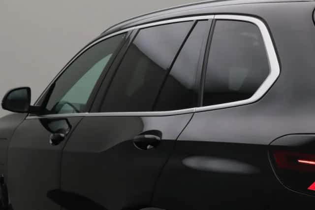 BMW X5 (2025) thumbnail 8