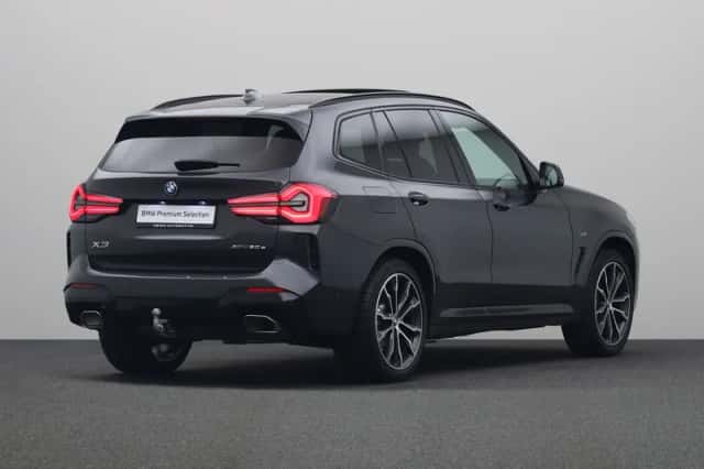 BMW X3 (2022) thumbnail 2