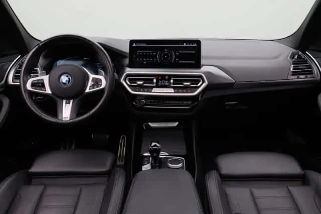 BMW X3 (2022) thumbnail 23