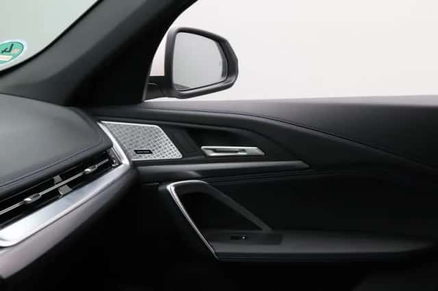 BMW X1 (2025) thumbnail 16