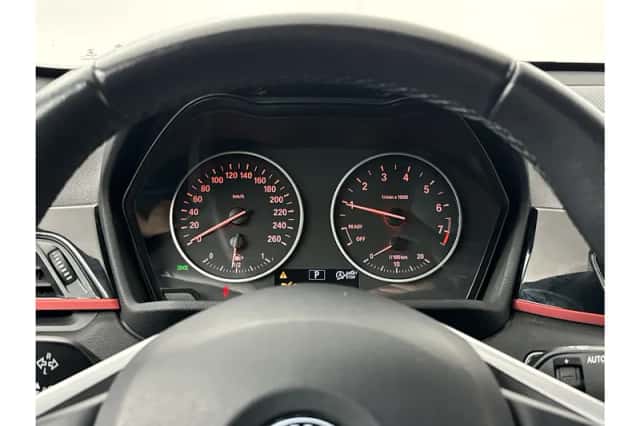 BMW X1 (2018) thumbnail 14