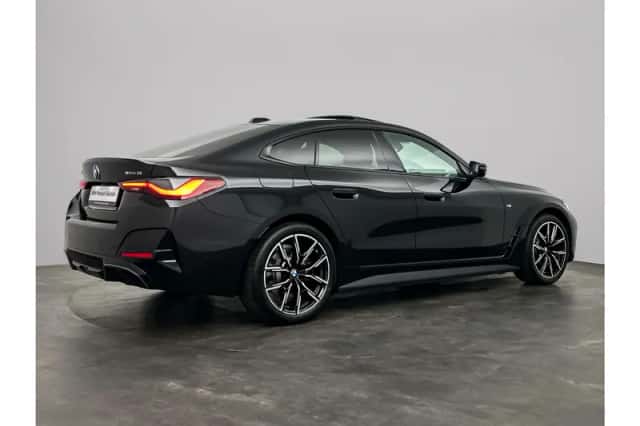BMW i4 (2026) thumbnail 3