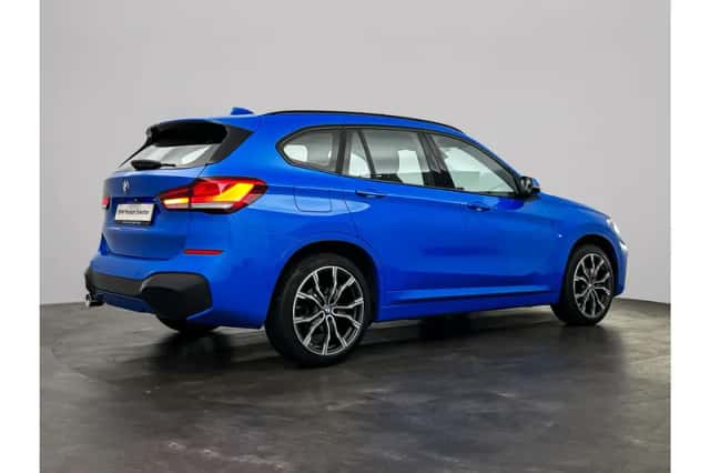 BMW X1 (2022) thumbnail 2