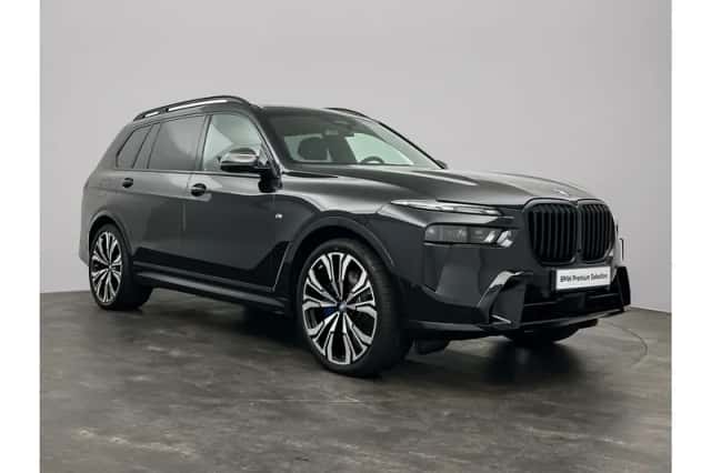 BMW X7 (2025) thumbnail 2