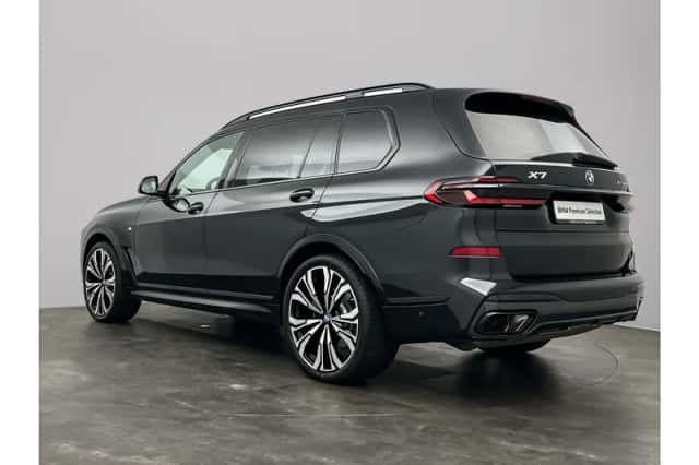 BMW X7 (2025) thumbnail 3