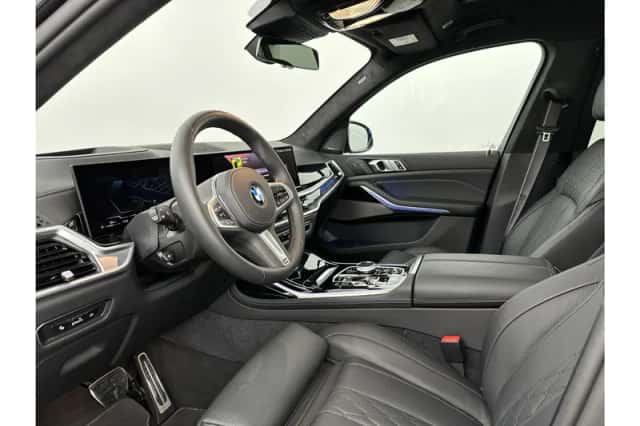 BMW X7 (2025) thumbnail 26