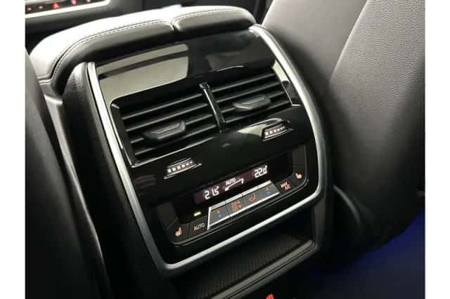 BMW X7 (2025) thumbnail 34