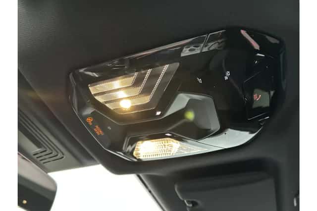 BMW iX (2025) thumbnail 19