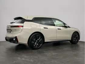 BMW iX (2025) thumbnail 3