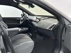BMW iX (2025) thumbnail 30