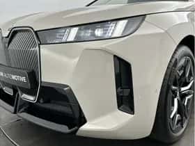 BMW iX (2025) thumbnail 32