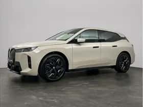 BMW iX (2025) thumbnail 36