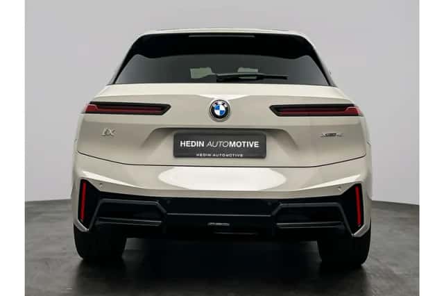 BMW iX (2025) thumbnail 5