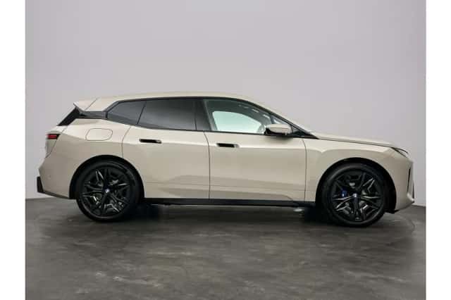 BMW iX (2025) thumbnail 7