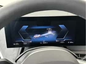 BMW iX (2025) thumbnail 9