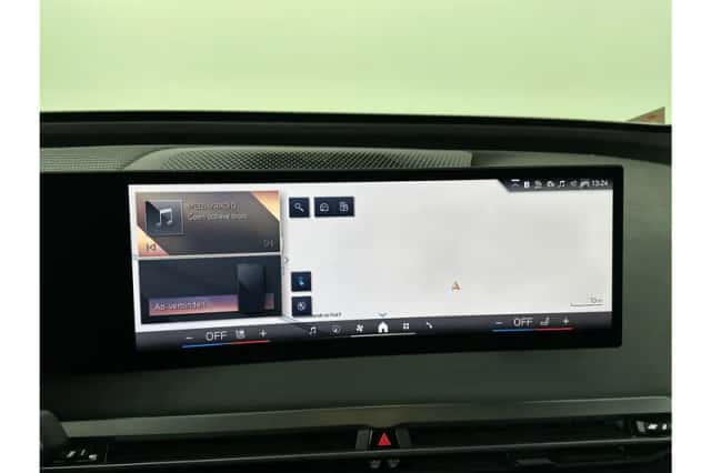 BMW iX (2025) thumbnail 10