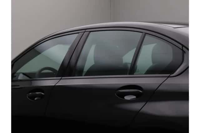 BMW 3-Serie (2025) thumbnail 3