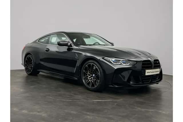 BMW M4 (2023) thumbnail 2
