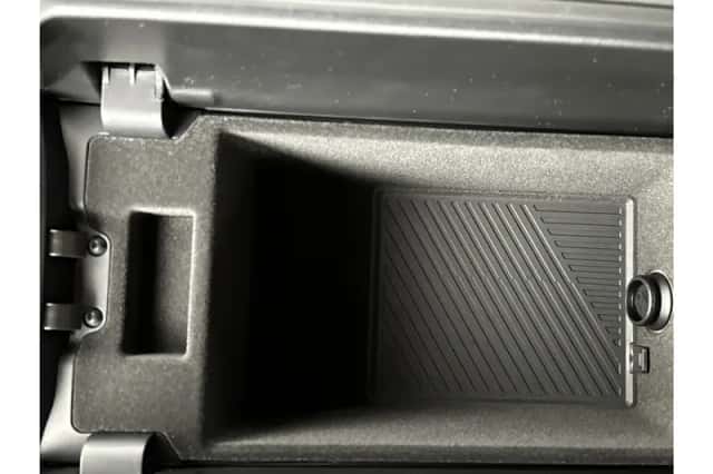 BMW i5 (2026) thumbnail 11