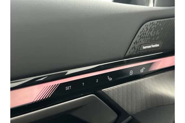 BMW i5 (2026) thumbnail 21