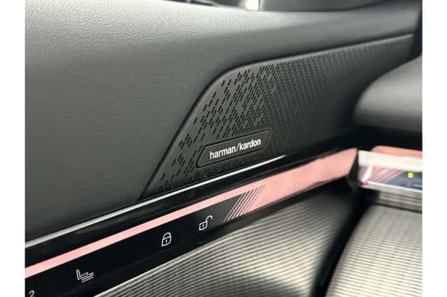 BMW i5 (2026) thumbnail 23