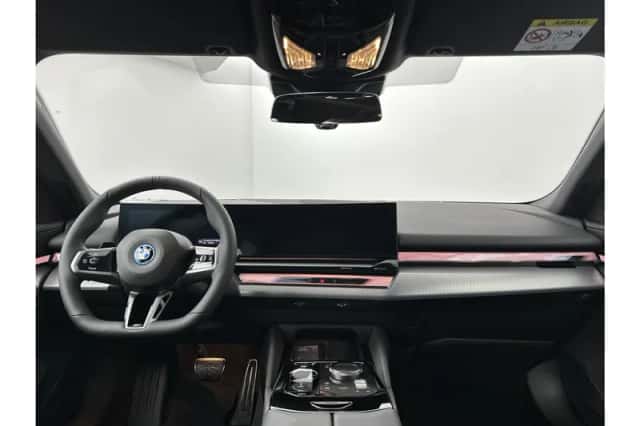 BMW i5 (2026) thumbnail 26